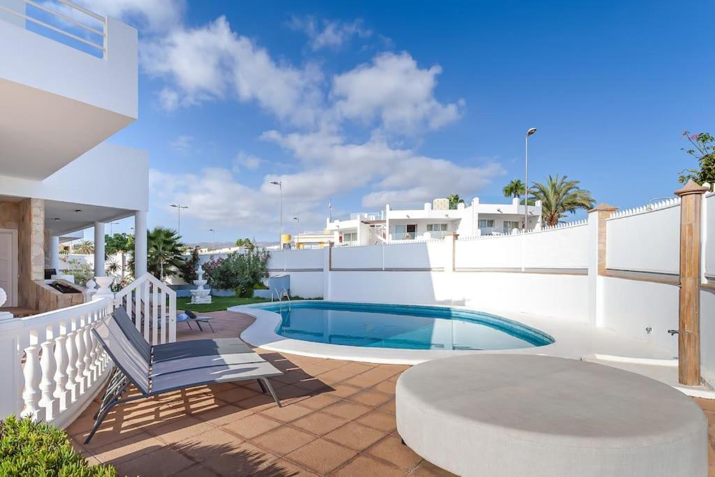 Villa Marlenghi With Private Pool San Bartolomé Luaran gambar
